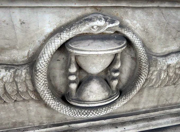 uroboro cimitero